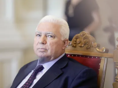 Fostul judecător CCR Lăzăroiu, panicat că nu mai sunt bani de pensii. El are o pensie specială de 10.000 euro