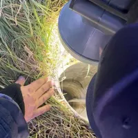 Operațiune contra-cronometru! Un copil de 2 ani a căzut într-un puț de irigare săpat pe câmp - Foto: ISU Teleorman