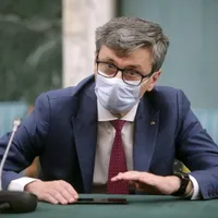 sursă news.ro