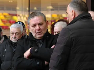 Marius Lăcătuș a plâns lângă sicriul lui Duckadam. Foștii colegi de la Steaua '86, prezenți la Arena Națională VIDEO&FOTO