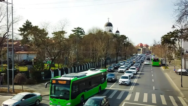 STB anunță modificări ale unor trasee de autobuz - Foto: Facebook/Societatea de Transport București - STB SA - cu rol ilustrativ
