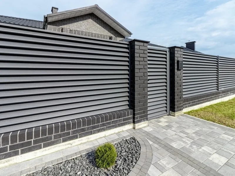 Gardurile metalice de la Bilka:rezistență,design modern și siguranță pentru orice tip de proprietate - Foto: Bilka