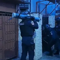 Interlopii din Giulești, ”călcați” de Poliție și DIICOT Foto: captură Poliția-DIICOT