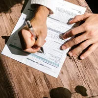 Cerere pentru card bancar Imagine cu rol ilustrativ Foto: Pexels.com