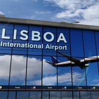 Activitatea aeroportului din Lisabona perturbată de o grevă a manipulatorilor de bagaje / musement