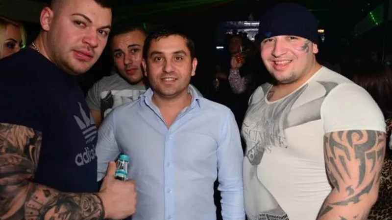 Adrian Oprea (dreapta) zis Tyson, pentru că s-a tatuat pe față precum celebrul boxer american Foto: Libertatea