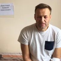 Navalnîi la infirmerie, în timpul unui alt episod controversat, petrecut acum doi ani, când disidentul a susținut că s-a încercat otrăvirea lui în timp ce era în detenție/FOTO:  blogul lui Navalnîi