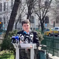 Nicușor Dan: Candidez independent pentru un nou mandat. Informal, am sprijinul a 5 partide - Foto: captură video