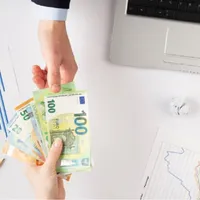 Românii care merg la muncă în Germania nu pot primi mai puțin de 2.500 € - Foto: Freepik.com (rol ilustrativ)