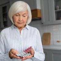 Pensionarii cu pensie peste 400 lei trebuie să plătească asigurări de sănătate. „Așa e corect” - Foto: Freepik