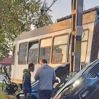 Un tramvai a lovit 5 mașini în Capitală. Vatmanul a fugit de la locul accidentului. Ce s-a întâmplat - Foto: Arhiva (imagine cu rol ilustrativ)