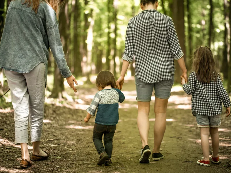 500 de lei în plus, pentru familiile cu copii. Cum poate fi folosit ajutorul de la stat - Foto: Freepik (Imagine cu rol ilustrativ)