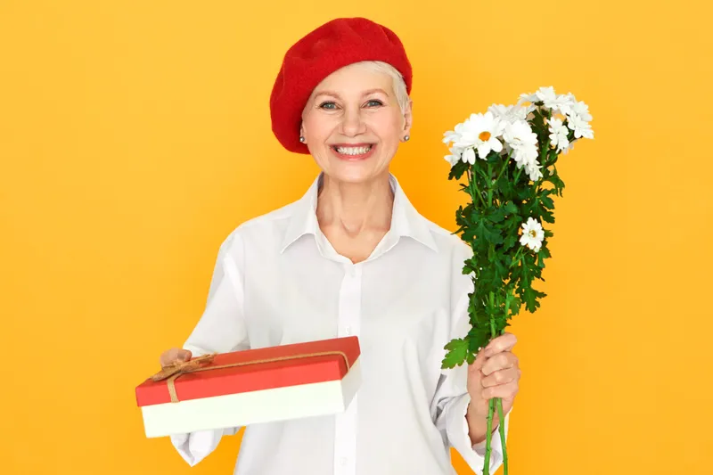 Pensionară la pensie - Foto: Freepik