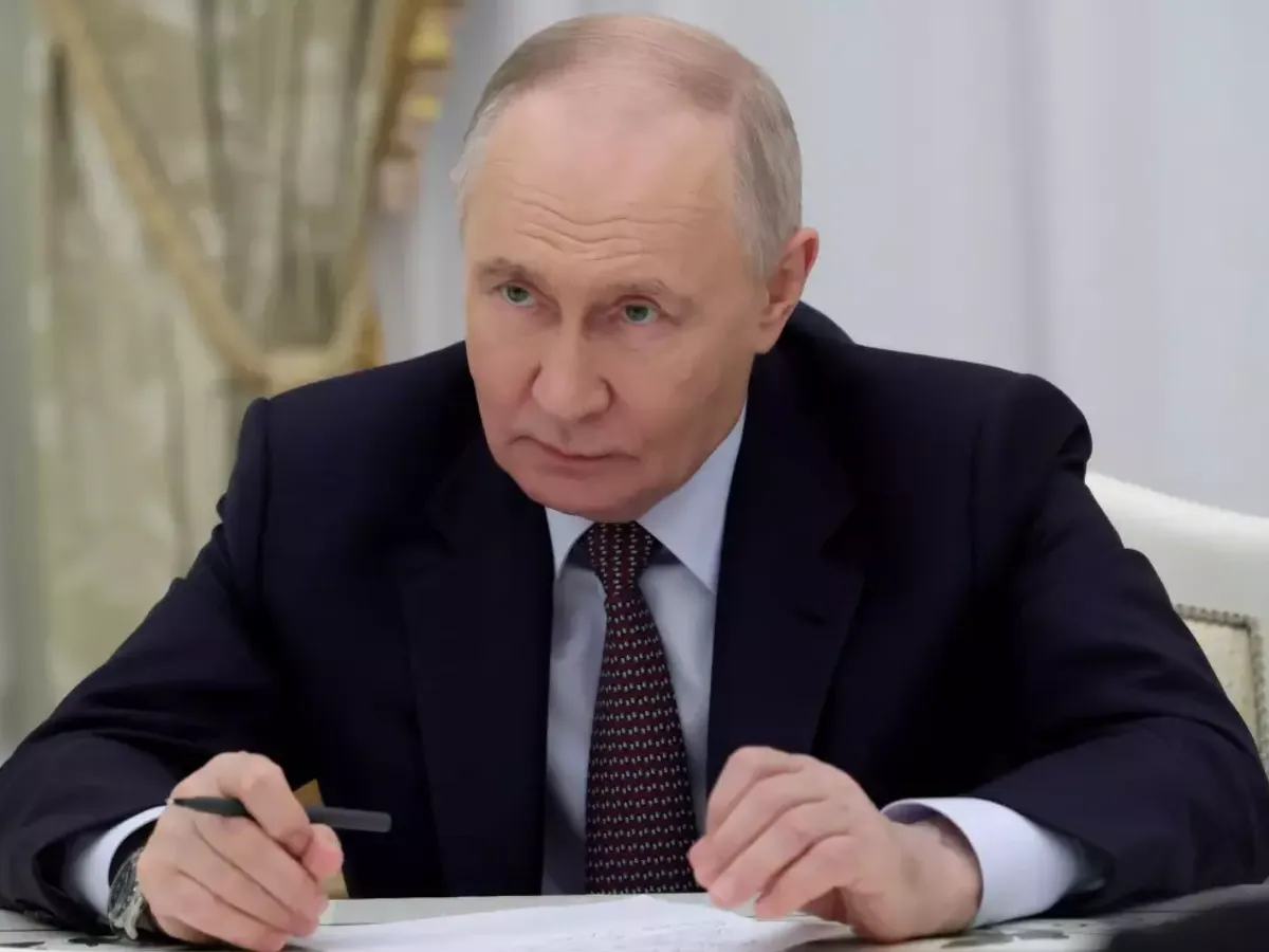 Kremlinul afirmă că Vladimir Putin este pregătit să negocieze cu toată lumea, inclusiv cu europenii