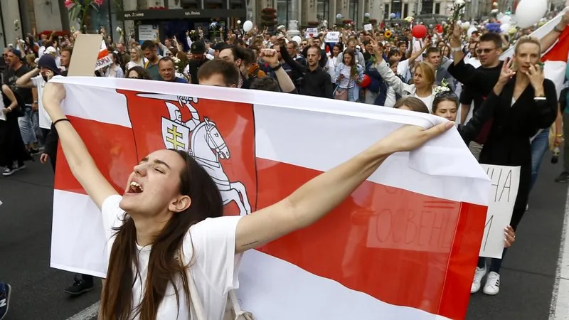 Fotografie de la protestele din zilele anterioare, din Bielorusia