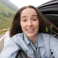 Doi turiști americani, pe spectaculosul Transfăgărășan: „Așa de mult gunoi!” - Foto: captură video