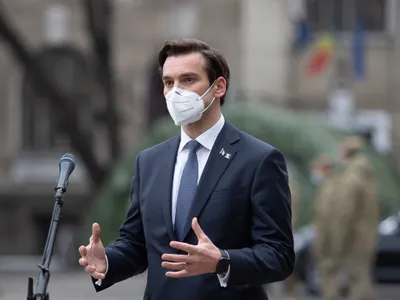 12 paturi de terapie intensivă pentru pacienţi COVID, spune Andrei Baciu (foto) / gov.ro