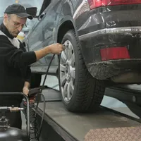 Ayențe ȘOFERI! Care sunt TOP 10 mașini care se strică cel mai greu? Pe ce loc se află Dacia? - Foto: Pexels / Andrea Piacquadio