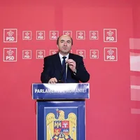 Tudorel Toader se simte bine în sânul partidelor roșii:  azi la PSD, acum 35 de ani la PCR