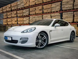 Porsche Panamera/FOTO: anabi.just.ro