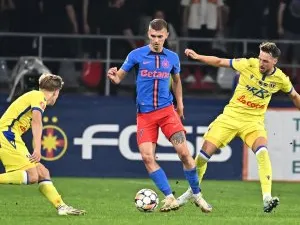 Bogații cheltuie milioane de euro, săracii tremură că s-ar putea desființa! Ruptură în SuperLiga: unele cluburi nu sunt sigure că vor termina sezonul!
