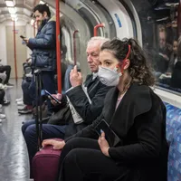 Poză realizată în metroul din Londra/FOTO: Getty