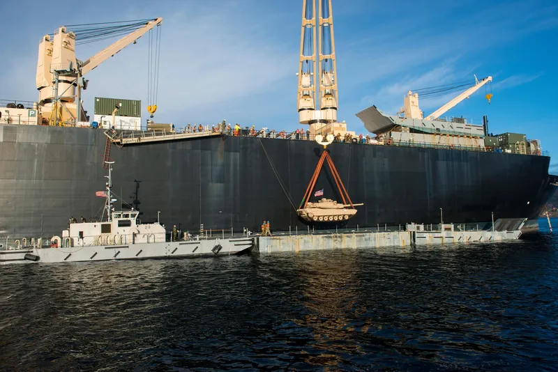 Dunărea oferă un coridor de transport avantajos pentru blindate grele - Foto: Profimedia Images (imagine cu rol ilustrativ)