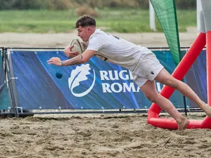 Primul campionat național de Beach Rugby a fost câștigat de Clubul Șoimii București Foto: Facebook/Ștefan Teodor Becheru