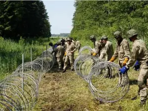 Armata lituaniană, puteri extinse la granița cu Belarus din cauza migranților/FOTO: Agerpres