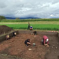 Un sit arheologic vechi de 7000 de ani a fost descoperit în România. Ce au găsit arheologii Foto: facebool/vasile diaconu