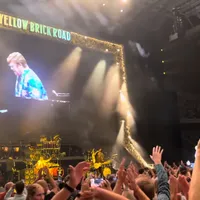 Elton John a susținut ultimul concert - Goodbye Yellow Brick Road - Foto: captură video