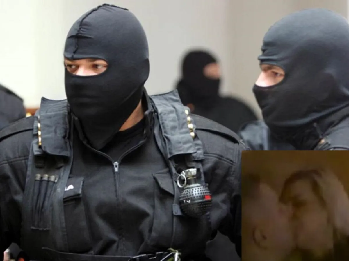 Când șefii nu au putut deschide ușa unde se iubeau cei doi polițiști, au fost chemați mascații Foto: Facebook/Poliția /captură video observator -imagine cu rol ilustrativ