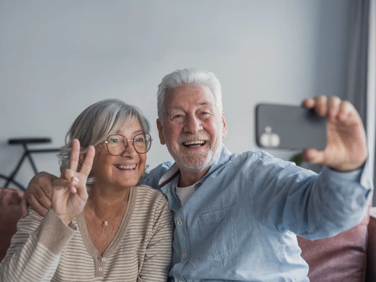 Pensionari la pensie - Foto: Magnific