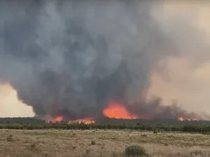 N-ați mai văzut așa ceva! O „firenado”, o tornadă de foc, mătură devastator Utah. Explicații - Foto: captură video