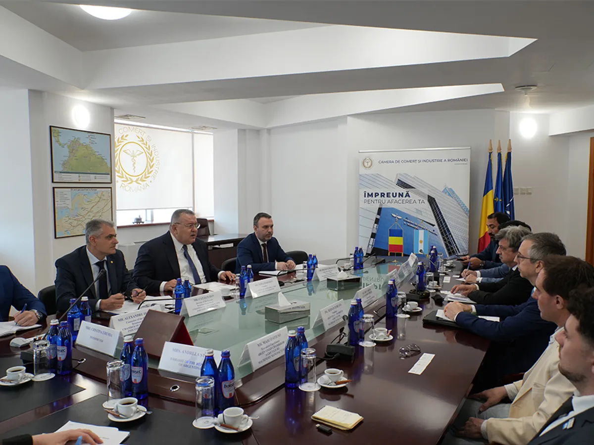 Președintele Camerei de Comerț și Industrie a României (CCIR), Mihai Daraban, a avut o întâlnire oficială cu o delegație argentiniană condusă de E. S. Carlos Alejandro Poffo, Ambasadorul Republicii Argentina în România Foto: CCIR