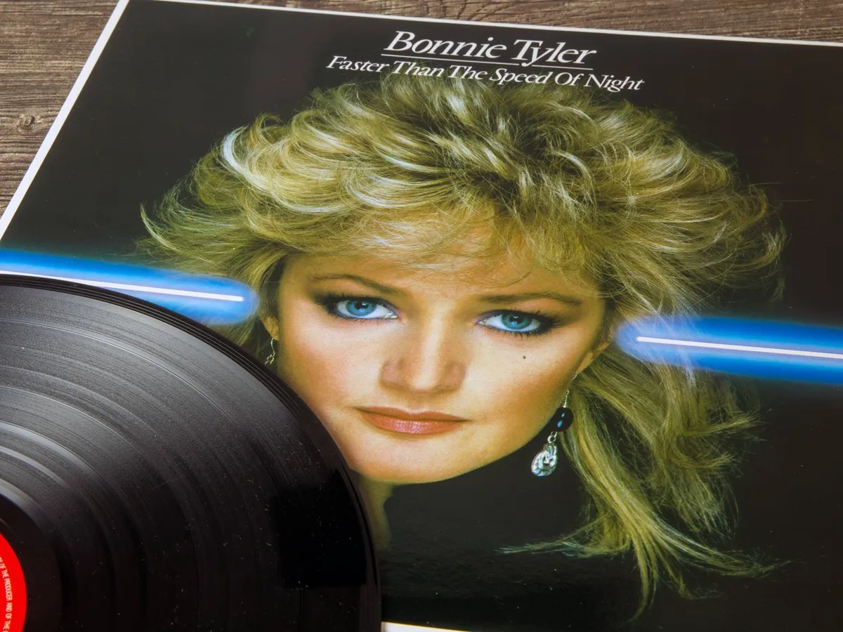 Veste uriașă! Celebra cântăreață cunoscută, de pildă, pentru „Total Eclipse of the Heart” a ieșit din comă