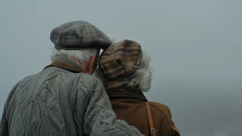 Pensionarii se mută în alt județ că ia o pensie cu 50% mai mare. Instanța le-a dat dreptate Foto: Freepik (fotografie cu caracter ilustrativ)