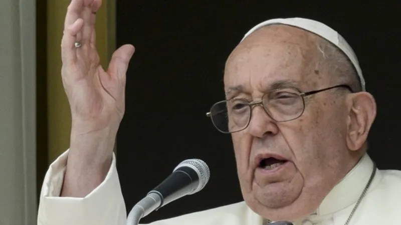 Papa Francisc: ”Suntem pe cale să distrugem lumea, opriți războaiele cât încă mai este timp!” - FOTO: Profimedia( imagine cu rol ilustrativ)