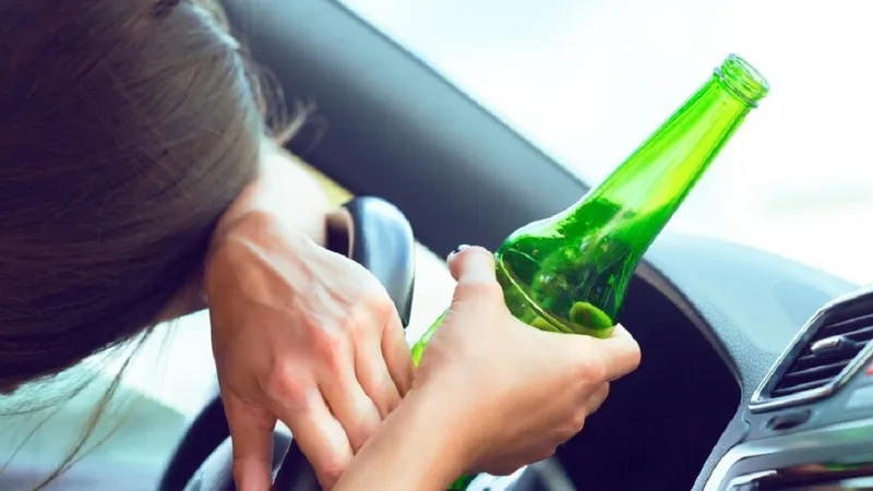 Ce se întâmplă cu șoferii români din Spania care puteau bea o bere apoi conduceau? Se schimbă legea - Foto: Freepik.com (rol ilustrativ)