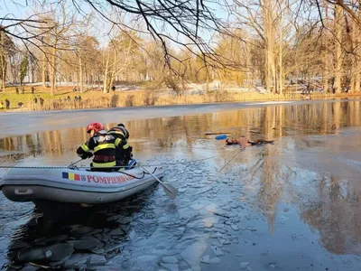 Pericol de îngheț, pe lacuri și acumulări de apă - Foto: Facebook / DSU
