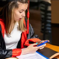 Farmaciștii au copiat pe rupte la examenul de rezidențiat. 9.200 €, șpagă pentru șefa comisiei - Foto: freepik.com (rol ilustrativ)