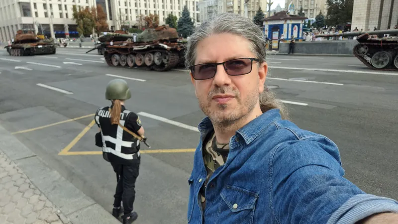 Ziua Națională a Ucrainei, în sunetul alarmelor antiaeriene - Foto: Newsweek România / Remus Cernea