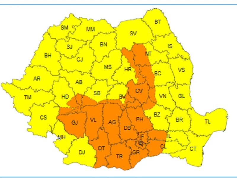 METEO Sfârșit de săptămână extrem, în România. Cod Portocaliu de ploi, lapoviță și ninsoare la munte - Foto: ANM