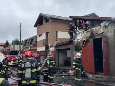 Incendiu pe o stradă din București - Foto: captură video ISU B- If