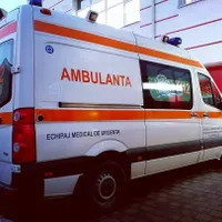 Copil rănit de tencuiala căzută de pe un bloc, în sectorul 5 al Capitalei/FOTO: Facebook/Ambulanta