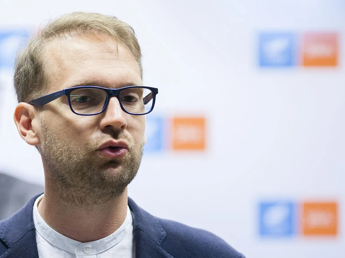 Dominic Fritz (USR): În zilele următoare, vor exista discuţii cu parlamentarii neafiliaţi
