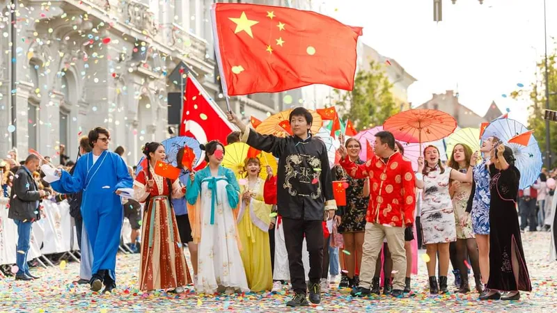 Reprezentanți ai Institutului Confucius la Cluj - Foto: Facebook / ConfuciusInstituteUBB/photos