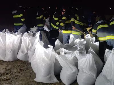 Pompieri Foto:ISU Vrancea