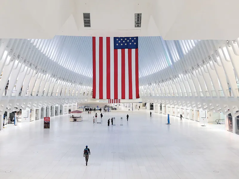 Oculus, un hub de transport care deservește noul World Trade Center