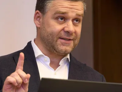 Gata s-o cedeze! Ciprian Ciucu, primarul Capitalei, le-a spus direct: ”Eu v-o dau, o luați?”